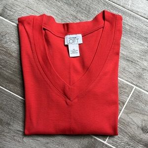 Ann Taylor Loft V-Neck Long Sleeve Tee XS